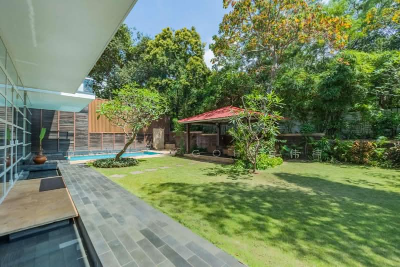 🌟Wide Frontage + Sub-Divisible Potential ($1,6XXPSF) 🌟Prime Central Location 🌟, , 5 Bedrooms, 5,000 sqft, Good Class Bungalow For Sale, by Martin Goh 吴伟楠, 500166804 - Garden - PropertyGuru.com.sg