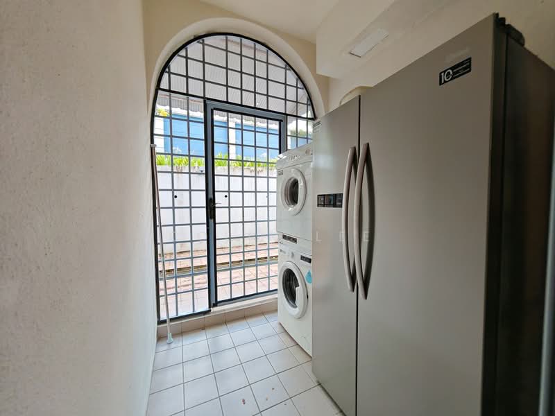 Chancery Grove, 25 Chancery Lane, 4 Bedrooms, 2,013 sqft, Cluster House For Rent, by Colin Lee, 500166805 - Yard - PropertyGuru.com.sg