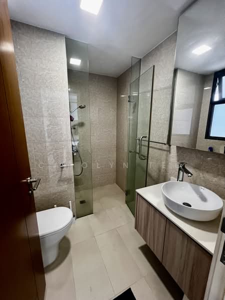 Kovan Regency, 38 Kovan Rise, 2 Bedrooms, 775 sqft, Condominium For Sale, by Carolyn Teo, 500166810 - Bathroom - PropertyGuru.com.sg