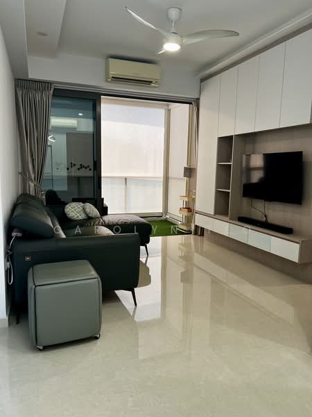 Kovan Regency, 38 Kovan Rise, 2 Bedrooms, 775 sqft, Condominium For Sale, by Carolyn Teo, 500166810 - Living Room - PropertyGuru.com.sg