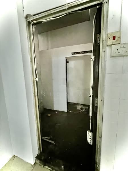 304 Woodlands Street 31, , 420 sqft, Shop / Shophouse For Sale, by Eric Tay, 500166812 - Interior - CommercialGuru.com.sg