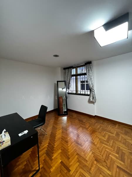 Jalan Arif, Jalan Arif, 5 Bedrooms, 2,850 sqft, Terraced House For Sale, by Angela Chan, 500166820 - Study - PropertyGuru.com.sg