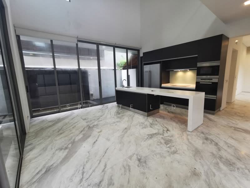 ⭐ Huge Bungalow House in Bukit Timah Road for Rent! ⭐, , 5 Bedrooms, 7,400 sqft, Bungalow House For Rent, by VINCENT LYE, 500166830 - Kitchen - PropertyGuru.com.sg