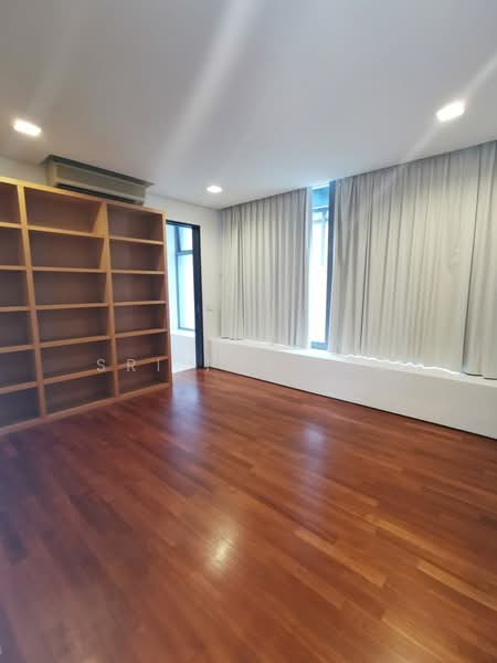 ⭐ Huge Bungalow House in Bukit Timah Road for Rent! ⭐, , 5 Bedrooms, 7,400 sqft, Bungalow House For Rent, by VINCENT LYE, 500166830 - Study - PropertyGuru.com.sg