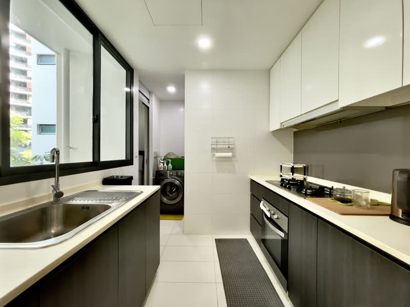 Esparina Residences, 115 Compassvale Bow, 3 Bedrooms, 1,066 sqft, Executive Condominium For Rent, by William Oo, 500166834 - Kitchen - PropertyGuru.com.sg