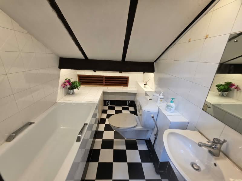 Home Office Emerald Hill, Emerald Hill Road, 2,150 sqft, Office For Rent, by Susan Prior, 500166839 - Bathroom - CommercialGuru.com.sg
