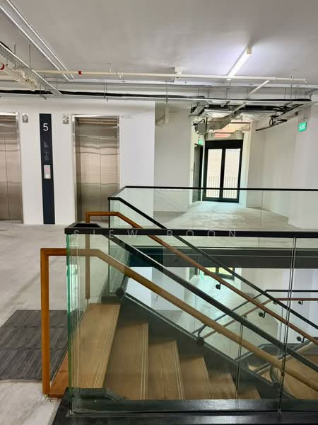 8 Robinson, 8 Robinson Road, 4,921 sqft, Office For Rent, by Siew Boon, 500166841 - Corridor - CommercialGuru.com.sg