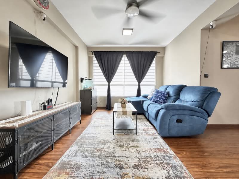 216B Boon Lay View, 216B Boon Lay Avenue, 3 Bedrooms, 1,011 sqft, HDB Flat For Sale, by Taufik Batisah, 500166844 - Living Room - PropertyGuru.com.sg
