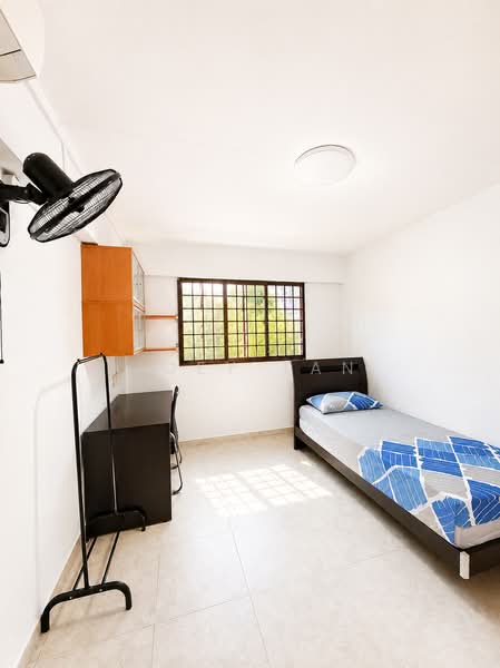 332 Serangoon Avenue 3, 332 Serangoon Avenue 3, Room Rental, 220 sqft, HDB Flat For Rent, by Joey Tan, 500166854 - Bedroom - PropertyGuru.com.sg