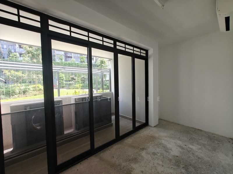 Avenue South Residence, 1 Silat Avenue, 656 sqft, Shop / Shophouse For Rent, by Jensen Lee, 500166861 - Balcony - CommercialGuru.com.sg