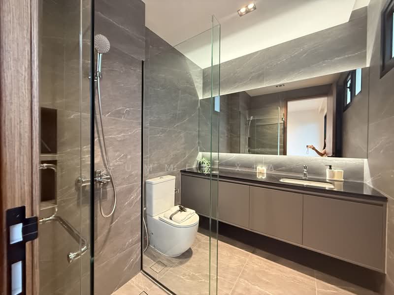 Sembawang brand new landed with lift, Japan kerayong, 5 Bedrooms, 4,834 sqft, Terraced House For Sale, by Summer Xia, 500166869 - Bathroom - PropertyGuru.com.sg