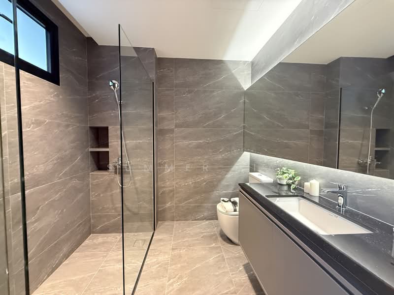 Sembawang brand new landed with lift, Japan kerayong, 5 Bedrooms, 4,834 sqft, Terraced House For Sale, by Summer Xia, 500166869 - Bathroom - PropertyGuru.com.sg
