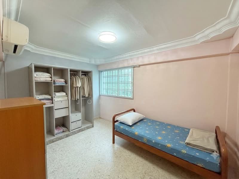 625 Ang Mo Kio Avenue 9, 625 Ang Mo Kio Avenue 9, 3 Bedrooms, 990 sqft, HDB Flat For Sale, by Jon Loke, 500166870 - Bedroom - PropertyGuru.com.sg