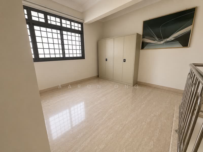 Leith Park, Leith Park, 6 Bedrooms, 3,500 sqft, Semi-Detached House For Sale, by Aaron Ong, 500166885 - Family Lounge - PropertyGuru.com.sg