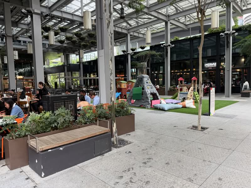 F&B Space With Alfresco Space For Rent @ Bugis Area, , 1,528 sqft, Food & Beverage For Rent, by Dennis Ang, 500166892 - Exterior - CommercialGuru.com.sg