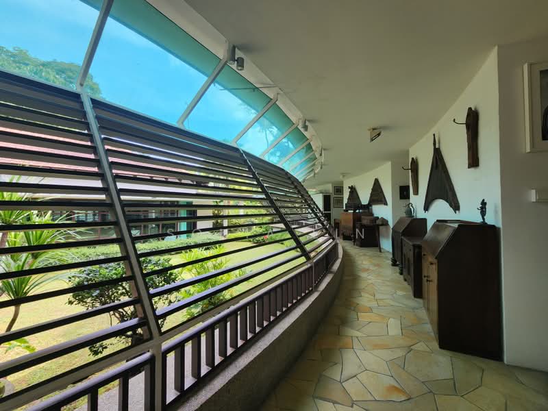 Cheap GCB Selling below Bank Value at Brizay Park, Brizay Park, Old Holland Road, Wilby Road, 8 Bedrooms, 9,000 sqft, Good Class Bungalow For Sale, by Sonia Lin, 500166898 - Corridor - PropertyGuru.com.sg