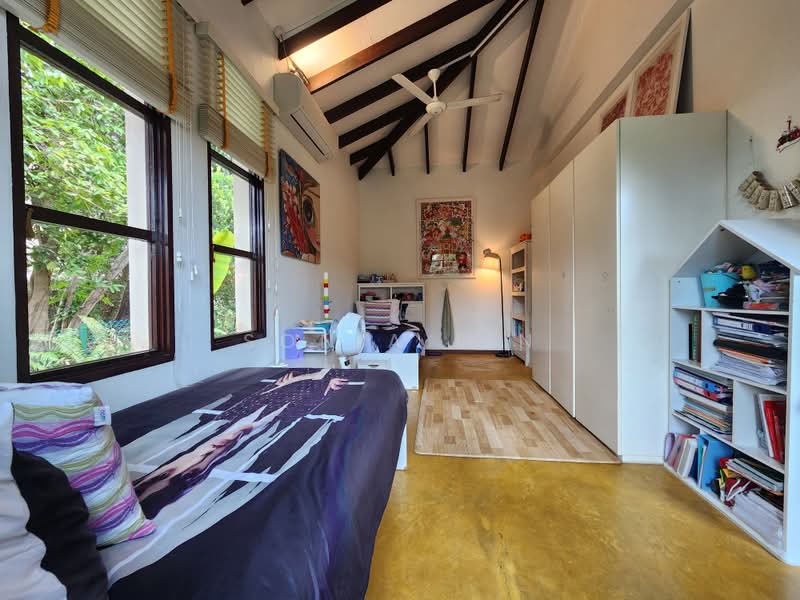 Cheap GCB Selling below Bank Value at Brizay Park, Brizay Park, Old Holland Road, Wilby Road, 8 Bedrooms, 9,000 sqft, Good Class Bungalow For Sale, by Sonia Lin, 500166898 - Bedroom - PropertyGuru.com.sg