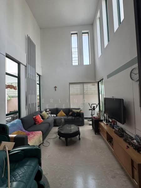 🌟 Freehold Corner Terrace Jewel of the East 🌟, Kew drive, 5 Bedrooms, 2,385 sqft, Corner Terrace For Sale, by Erlinda Efendi, 500166908 - Living Room - PropertyGuru.com.sg