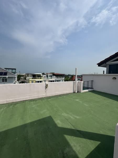 🌟 Freehold Corner Terrace Jewel of the East 🌟, Kew drive, 5 Bedrooms, 2,385 sqft, Corner Terrace For Sale, by Erlinda Efendi, 500166908 - Roof - PropertyGuru.com.sg