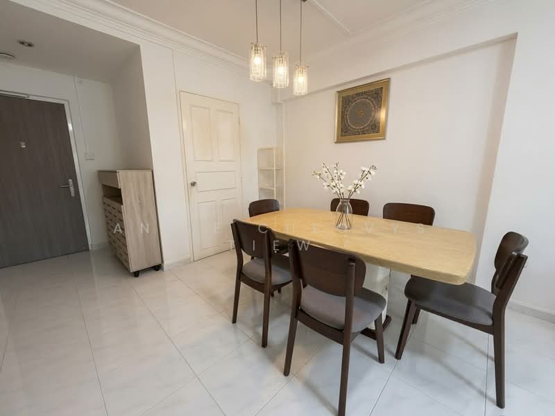 880 Woodlands Street 82, 880 Woodlands Street 82, 4 Bedrooms, 1,323 sqft, HDB Flat For Sale, by Annie Cheovys Tiew, 500166911 - Dining Room - PropertyGuru.com.sg