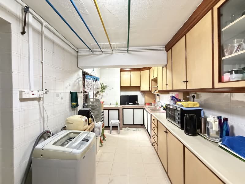 337 Clementi Avenue 2, 337 Clementi Avenue 2, Room Rental, 200 sqft, HDB Flat For Rent, by Jaden Shi 石英才, 500166912 - Kitchen - PropertyGuru.com.sg