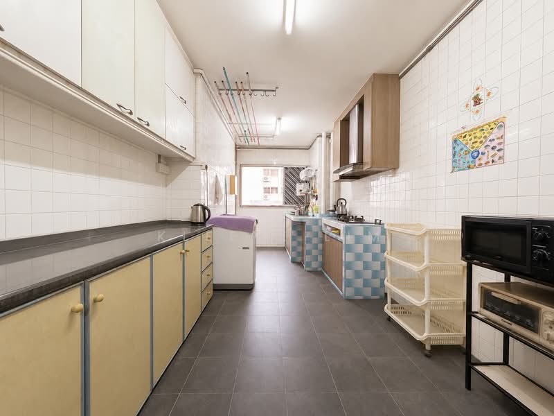 160 Woodlands Street 13, 160 Woodlands Street 13, 3 Bedrooms, 1,109 sqft, HDB Flat For Sale, by Kleeve Lim, 500166916 - Kitchen - PropertyGuru.com.sg