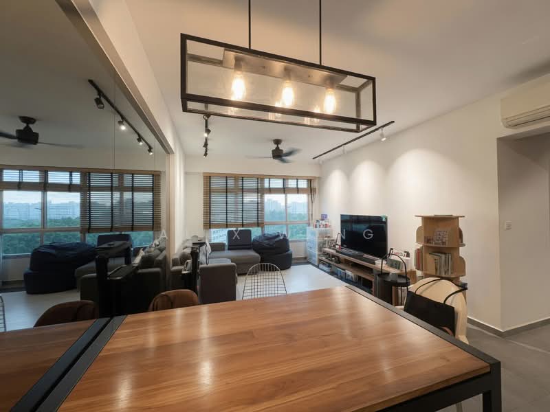 471B Upper Serangoon Crescent, 471B Upper Serangoon Crescent, 3 Bedrooms, 990 sqft, HDB Flat For Sale, by Alex Wong, 500166930 - Living Room - PropertyGuru.com.sg