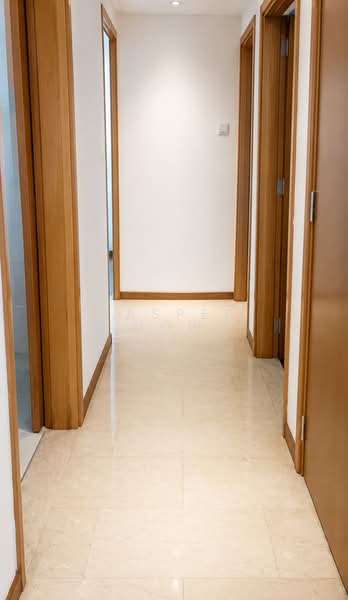 Sunglade, 1 Serangoon Avenue 2, 3 Bedrooms, 1,238 sqft, Condominium For Rent, by Jasper How, 500166931 - Corridor - PropertyGuru.com.sg