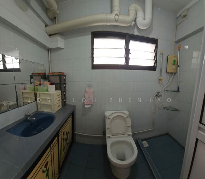 511 Serangoon North Avenue 4, 511 Serangoon North Avenue 4, 3 Bedrooms, 1,087 sqft, HDB Flat For Sale, by Jose Loh Zhenhao, 500166936 - Bathroom - PropertyGuru.com.sg
