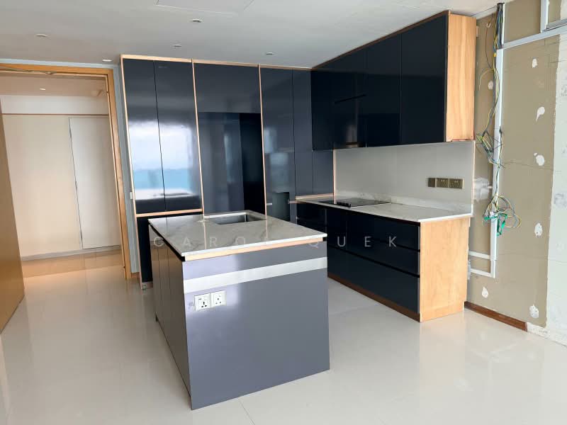 Marina Bay Residences, 18 Marina Boulevard, 2 Bedrooms, 1,130 sqft, Condominium For Sale, by Carol Quek, 500166949 - Kitchen - PropertyGuru.com.sg