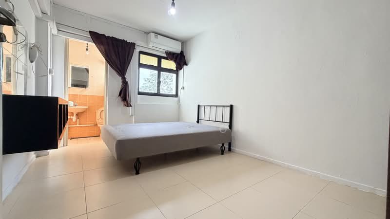 148 Potong Pasir Avenue 1, 148 Potong Pasir Avenue 1, 2 Bedrooms, 689 sqft, HDB Flat For Rent, by Robin Ooi, 500166950 - Bedroom - PropertyGuru.com.sg