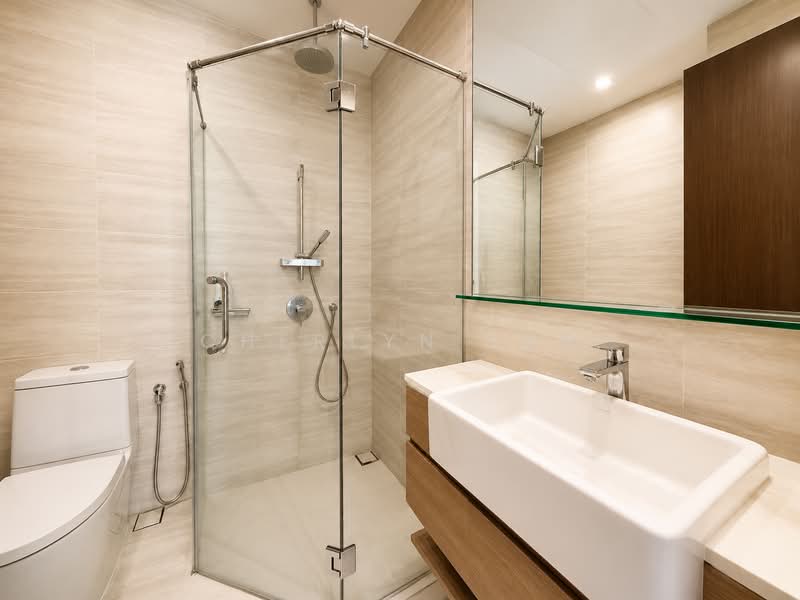 Alana, Sunrise Terrace, 4 Bedrooms, 2,756 sqft, Terraced House For Sale, by Cherlyn Tan, 500166952 - Bathroom - PropertyGuru.com.sg