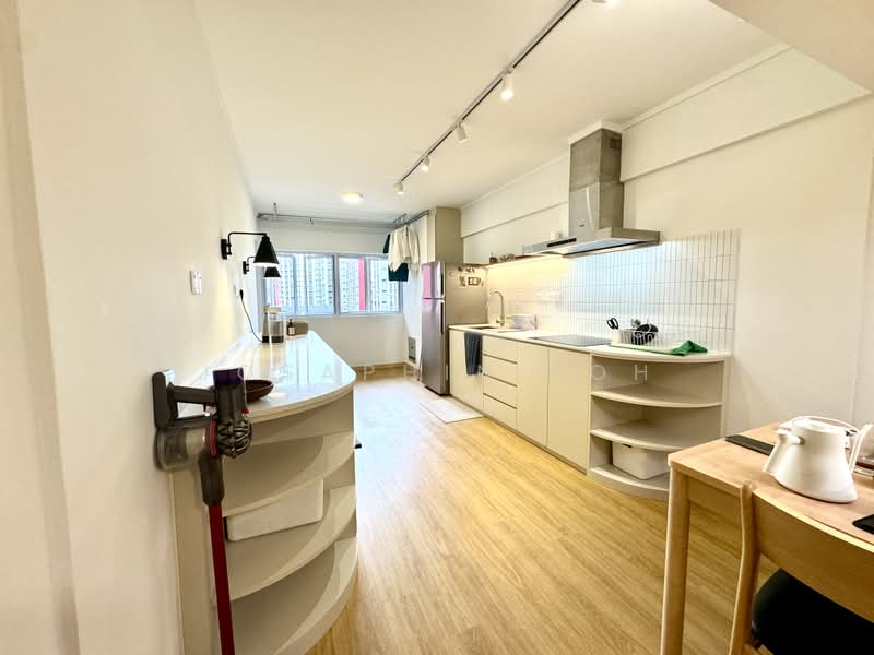 306 Shunfu Road, 306 Shunfu Road, 2 Bedrooms, 721 sqft, HDB Flat For Rent, by Josaphin Toh, 500166953 - Kitchen - PropertyGuru.com.sg
