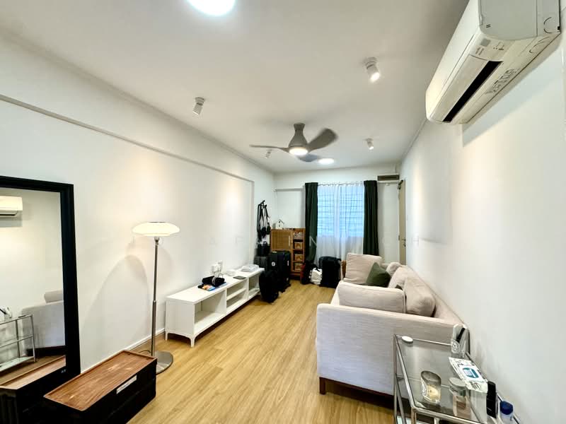 306 Shunfu Road, 306 Shunfu Road, 2 Bedrooms, 721 sqft, HDB Flat For Rent, by Josaphin Toh, 500166953 - Living Room - PropertyGuru.com.sg