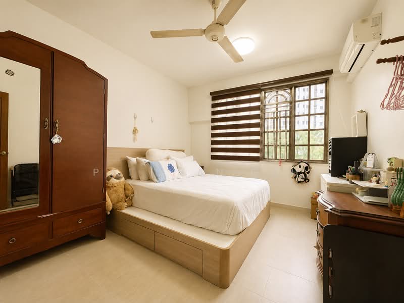 Kovan Freehold Semi-Detached, , 6 Bedrooms, 6,800 sqft, Semi-Detached House For Sale, by Pei Xuan Goh, 500166959 - Bedroom - PropertyGuru.com.sg