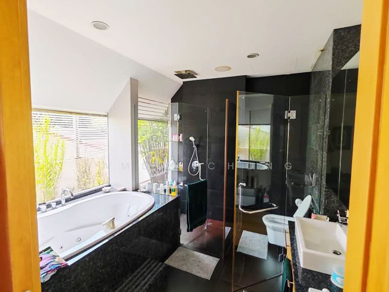 RARE! FACE AWESOME BOTANIC ⭐️ MODERN SEMID AT SWISS VICINITY ☎️ PAM 90228600, Jalan Kampong Chantek, Swiss Club, Bukit Tinggi, Greenbank, 6 Bedrooms, 6,900 sqft, Semi-Detached House For Sale, by Pamela Chong, 500166961 - Bathroom - PropertyGuru.com.sg