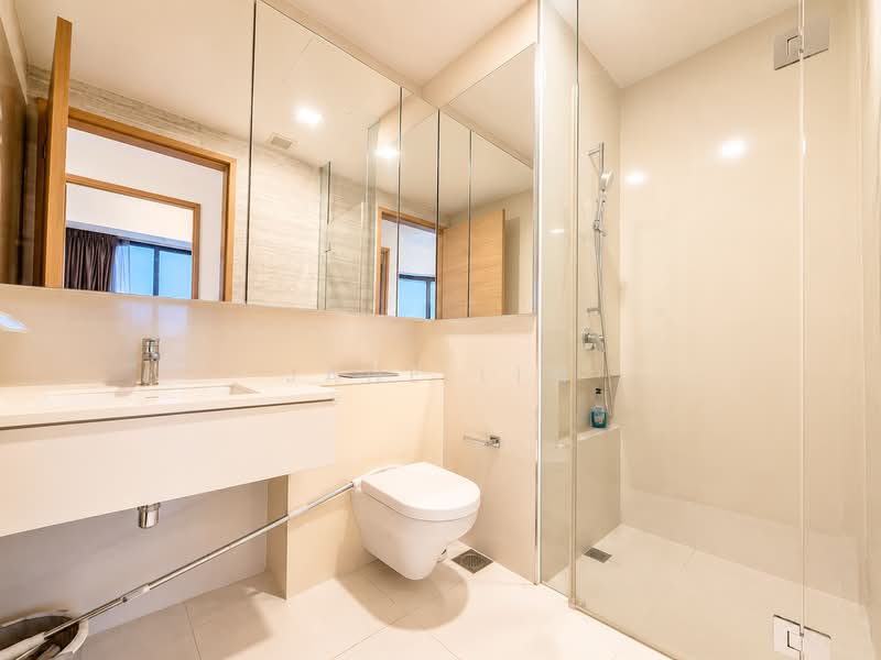 d'Leedon (Former Farrer Court), 9 Leedon Heights, 2 Bedrooms, 1,076 sqft, Condominium For Sale, by Jane Lim, 500166964 - Common Bathroom - PropertyGuru.com.sg