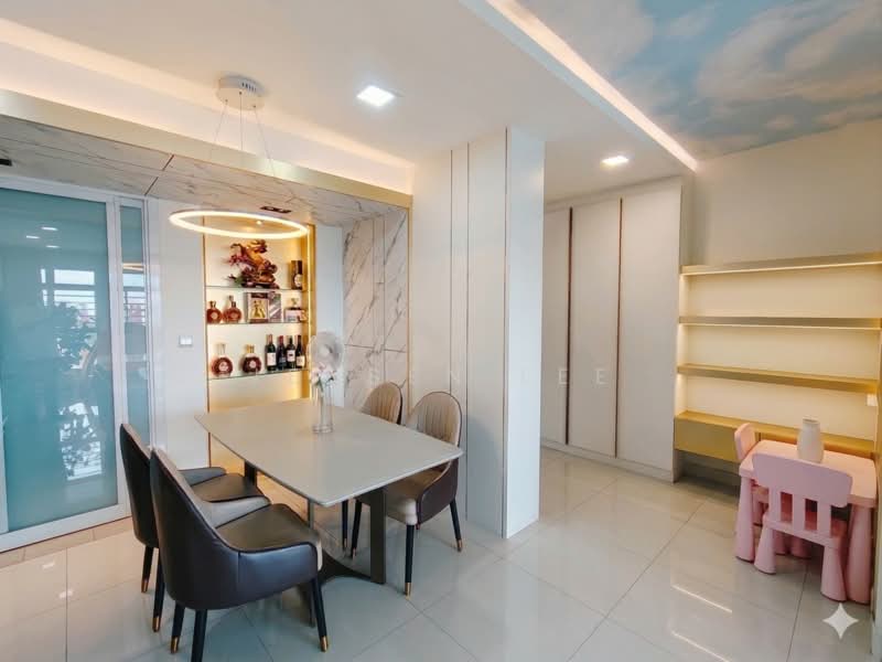 665C Punggol Drive, 665C Punggol Drive, 4 Bedrooms, 1,216 sqft, HDB Flat For Sale, by Jensen Lee, 500166966 - Dining Room - PropertyGuru.com.sg