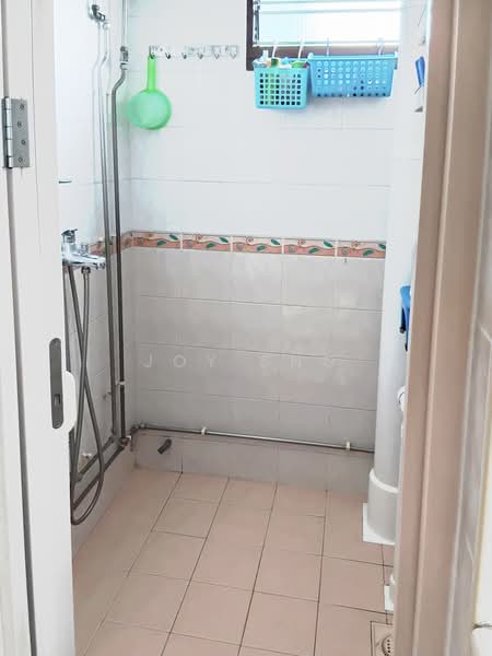 44 Sims Drive, 44 Sims Drive, Room Rental, 150 sqft, HDB Flat For Rent, by Joy Sng, 500166979 - Bathroom - PropertyGuru.com.sg