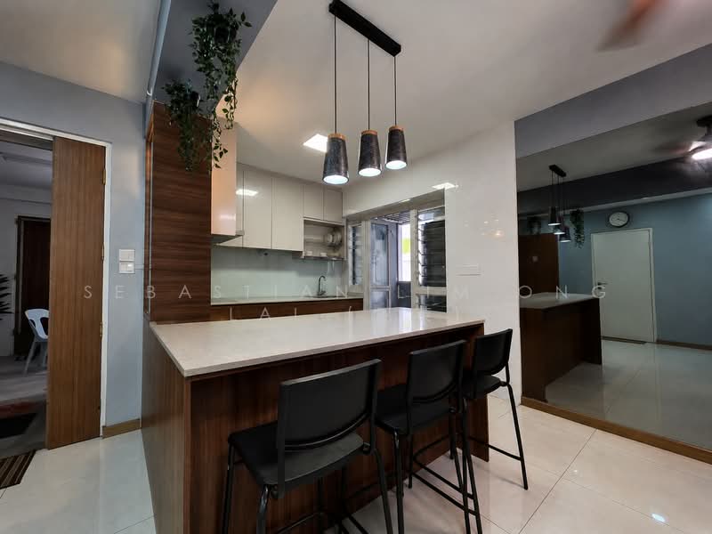 621B Tampines Street 61, 621B Tampines Street 61, 3 Bedrooms, 1,001 sqft, HDB Flat For Sale, by Sebastian Lim Ong Lai (恩莱), 500166980 - Kitchen - PropertyGuru.com.sg