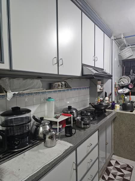 616 Hougang Avenue 8, 616 Hougang Avenue 8, Room Rental, 120 sqft, HDB Flat For Rent, by Kek Sek TAY, 500166987 - Kitchen - PropertyGuru.com.sg