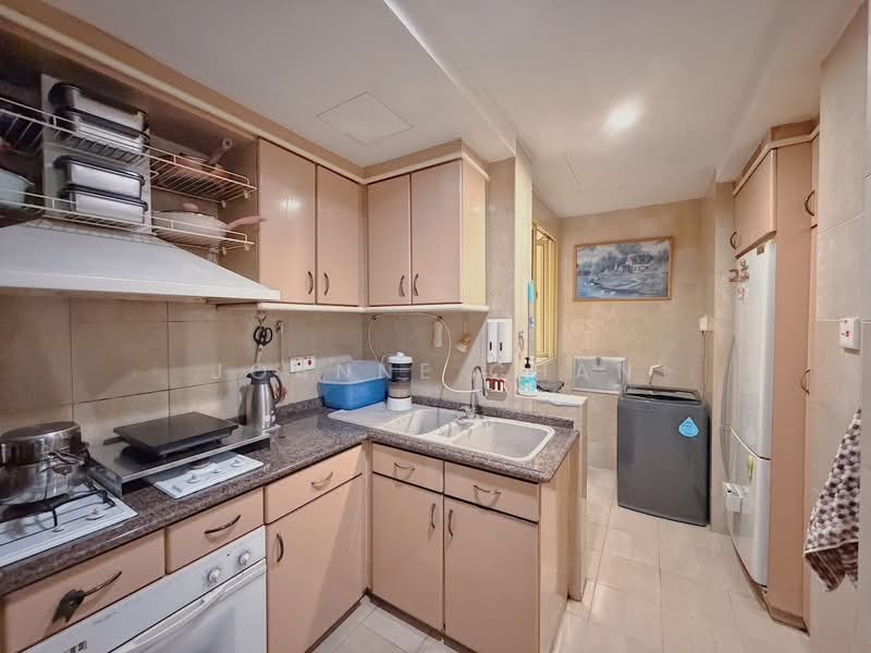 Villa Marina, 21 Jalan Sempadan, 3 Bedrooms, 1,518 sqft, Condominium For Sale, by Joanne Chan, 500166988 - PropertyGuru.com.sg
