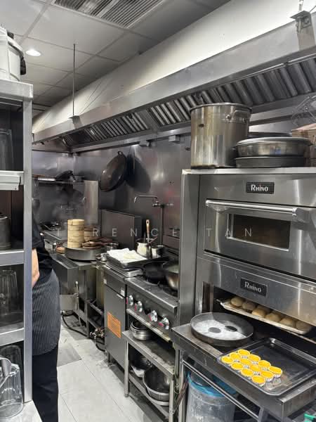 Maxwell Road, , 1,086 sqft, Other Retail For Rent, by Terence Tan, 500166989 - Kitchen - CommercialGuru.com.sg
