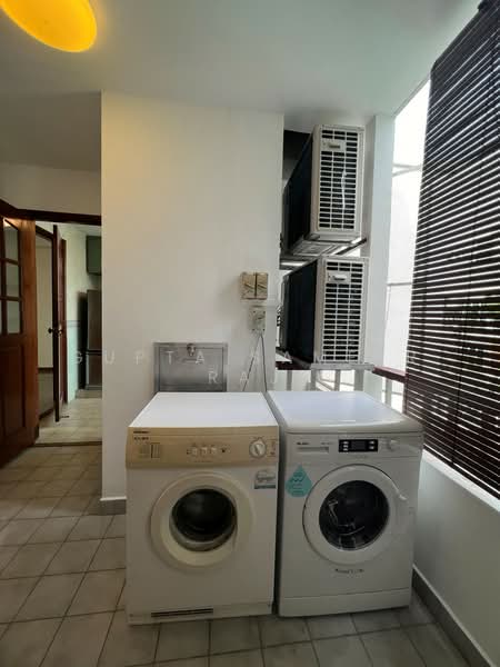 Gold Palm Mansions, 139 Lorong K Telok Kurau, 2 Bedrooms, 1,033 sqft, Apartment For Rent, by Gupta Sameer Raj, 500167017 - Balcony - PropertyGuru.com.sg