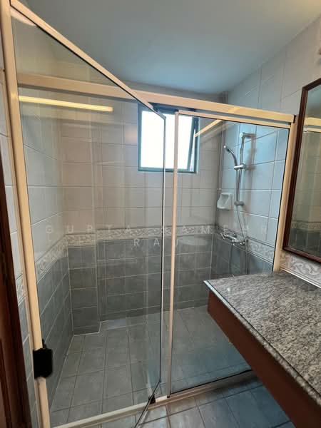 Gold Palm Mansions, 139 Lorong K Telok Kurau, 2 Bedrooms, 1,033 sqft, Apartment For Rent, by Gupta Sameer Raj, 500167017 - Bathroom - PropertyGuru.com.sg