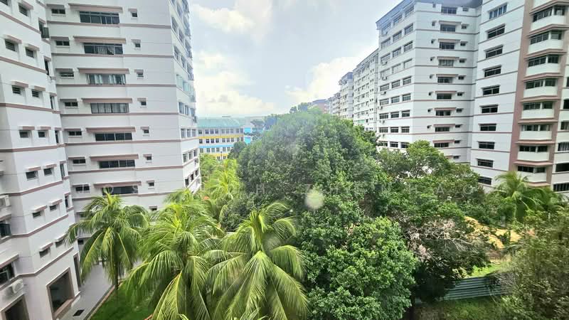 194 Pasir Ris Street 12, 194 Pasir Ris Street 12, 4 Bedrooms, 1,334 sqft, HDB Flat For Sale, by Jose Loh Zhenhao, 500167021 - Exterior - PropertyGuru.com.sg