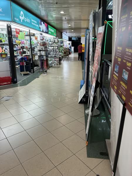 Sim Lim Square, 1 Rochor Canal Road, Beach Road / Bugis / Rochor, 506 sqft, Other Retail For Rent, by Alison Kuan Alison, 500167033 - Corridor - CommercialGuru.com.sg