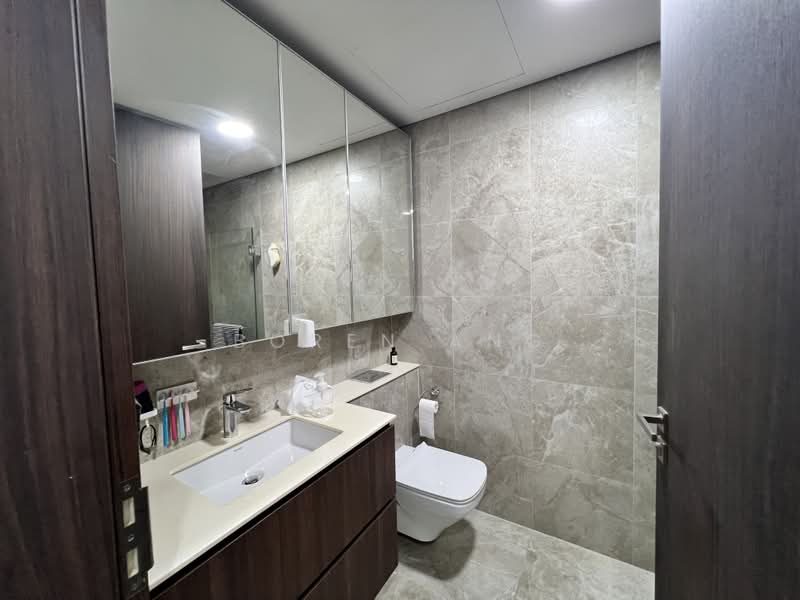 Artra, 10 Alexandra View, 2 Bedrooms, 829 sqft, Condominium For Rent, by Boren Ang, 500167038 - Bathroom - PropertyGuru.com.sg