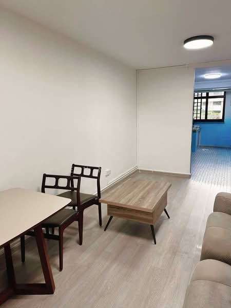 25 Toa Payoh East, 25 Toa Payoh East, 2 Bedrooms, 721 sqft, HDB Flat For Sale, by Benny Lim, 500167043 - Living Room - PropertyGuru.com.sg