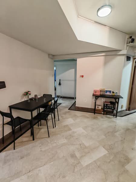 The Regalia, 2 River Valley Close, Room Rental, 200 sqft, Apartment For Rent, by Steve Voon, 500167049 - Dining Room - PropertyGuru.com.sg